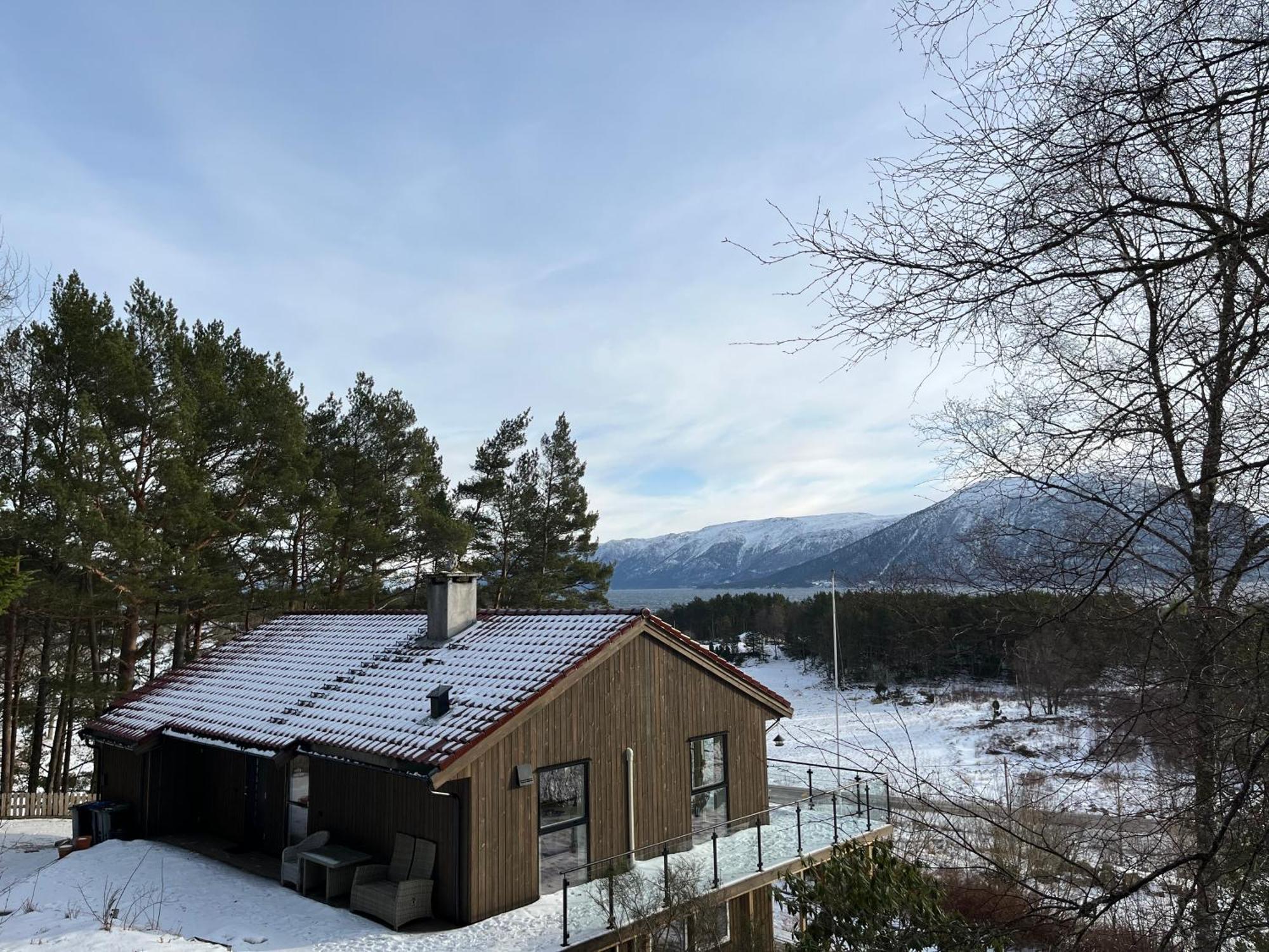 Bosdalhuset Villa Lavik  Eksteriør billede